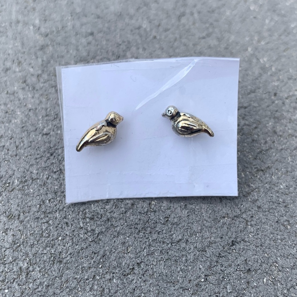 NWOT: BIRD EARRINGS JEWELRY WOMENS